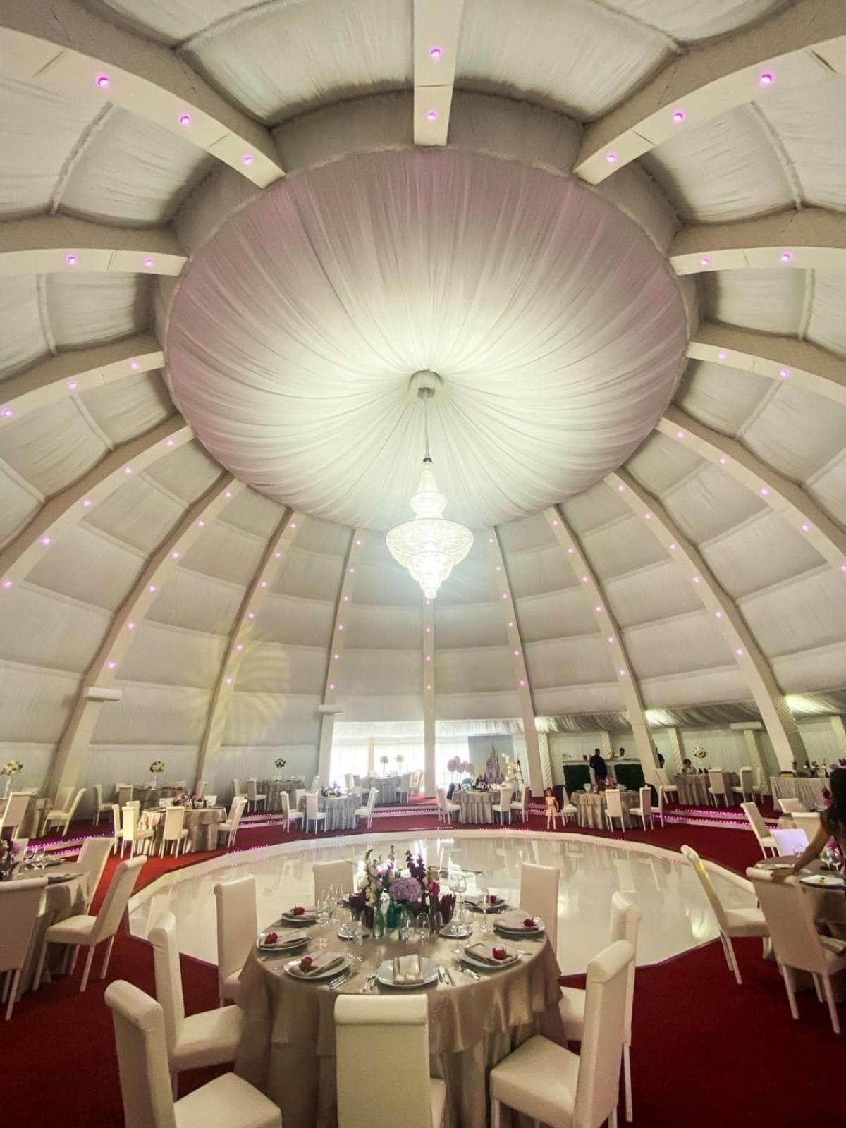 Royal Park Complex Hotel Bascov Exterior foto